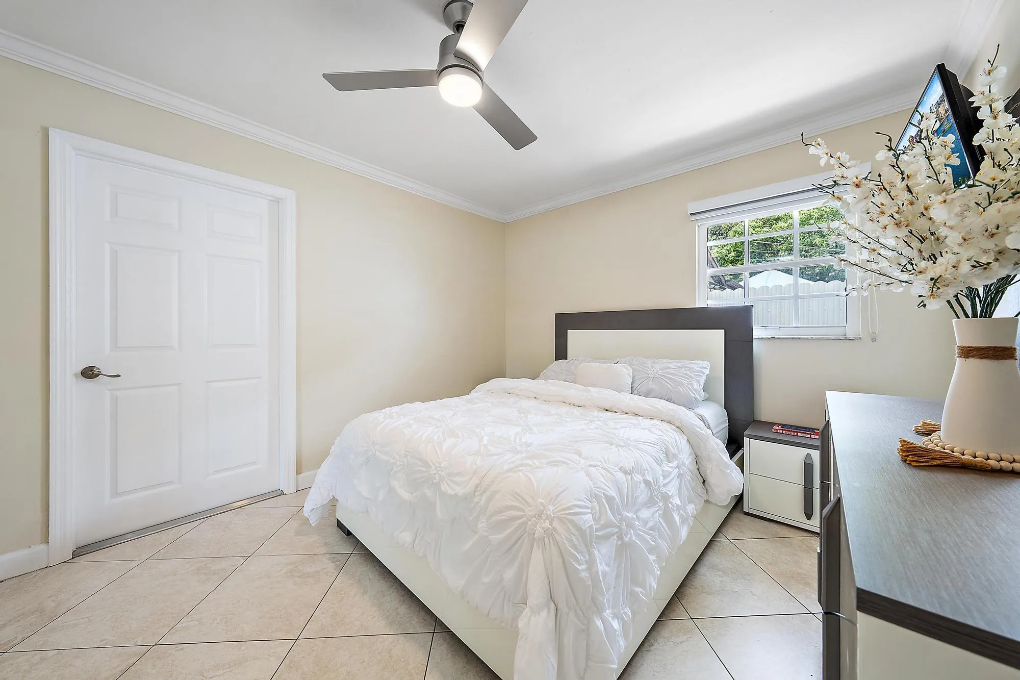904 Ortega Rd-bedroom 1