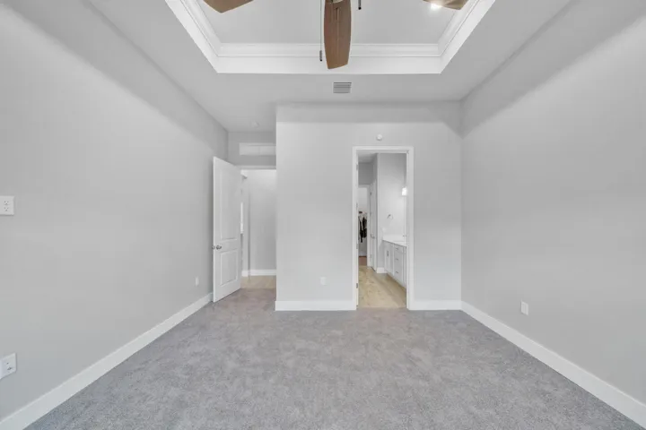 16 Primary Bedroom (9)