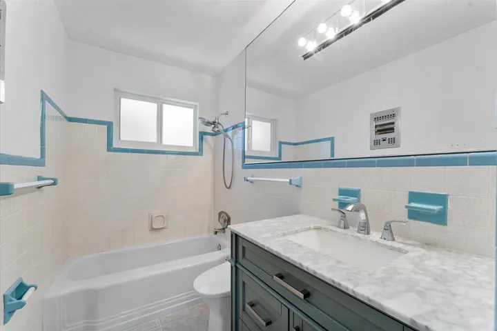 28-5200 NE 18th Terrace_028