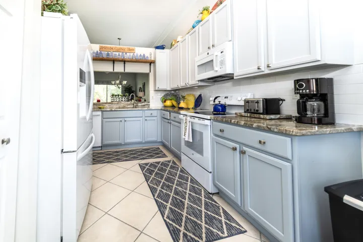 Kitchen 2