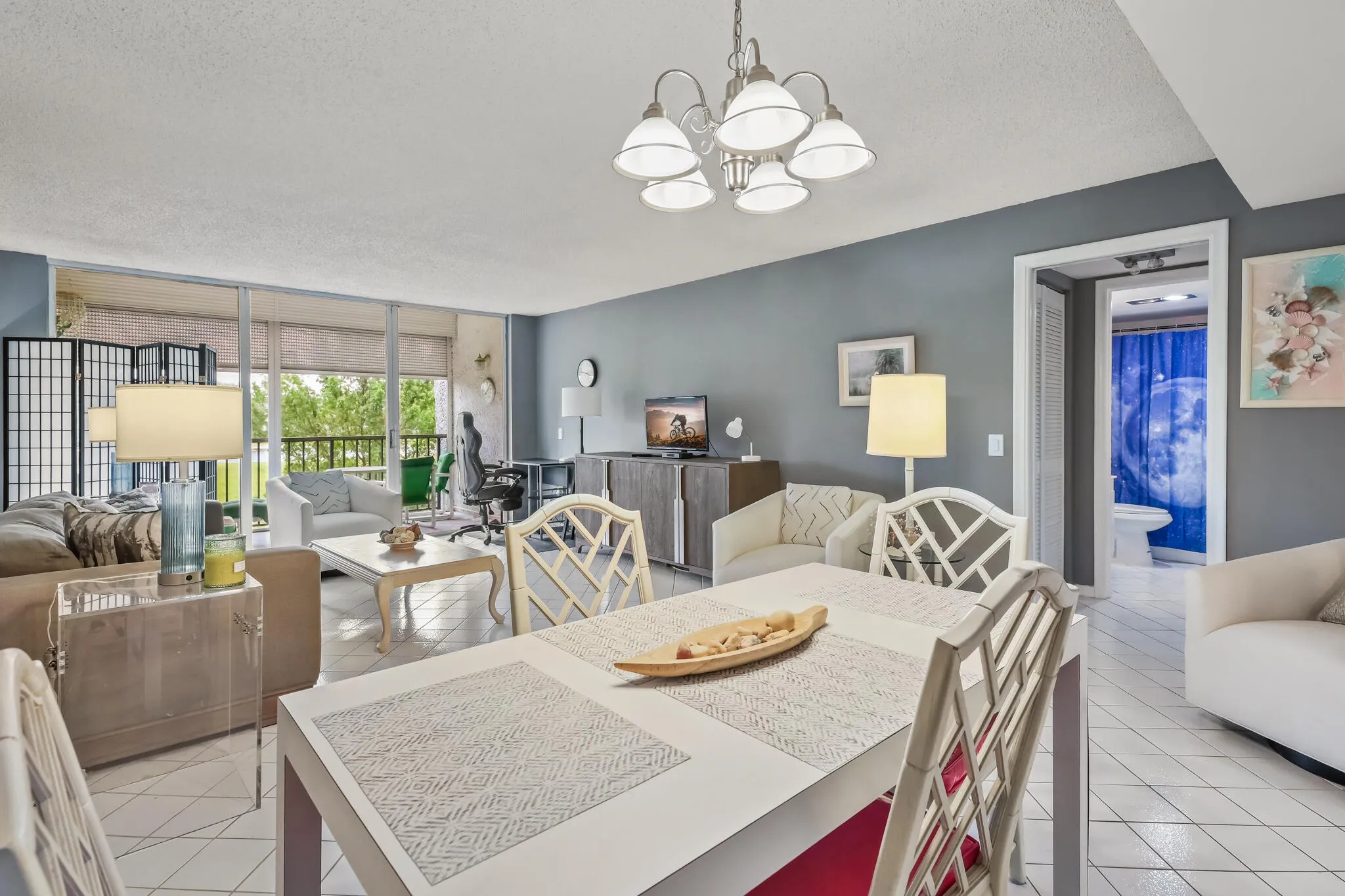 4260 Deste 205 - Sold Furnished