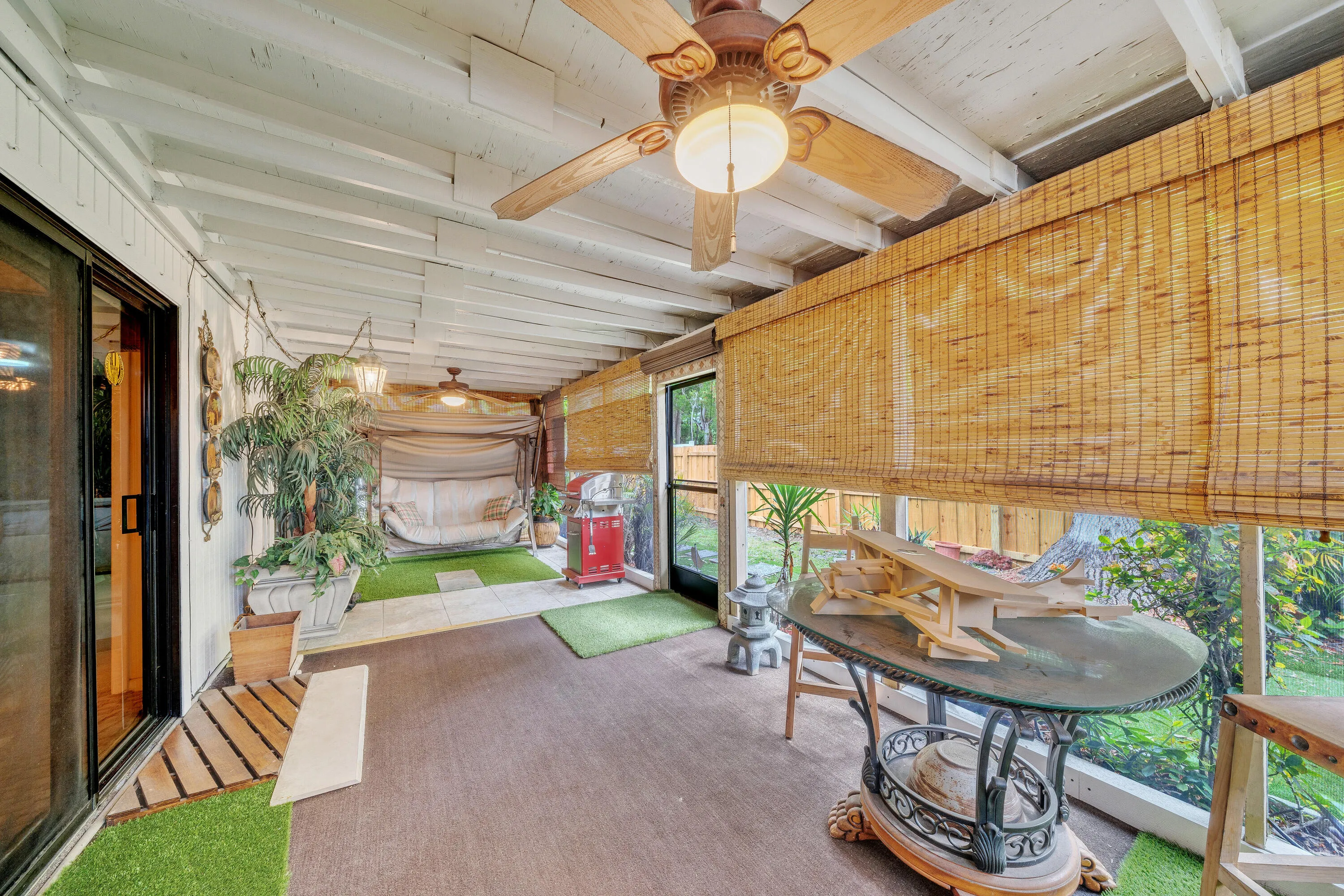 15 Patio (3)