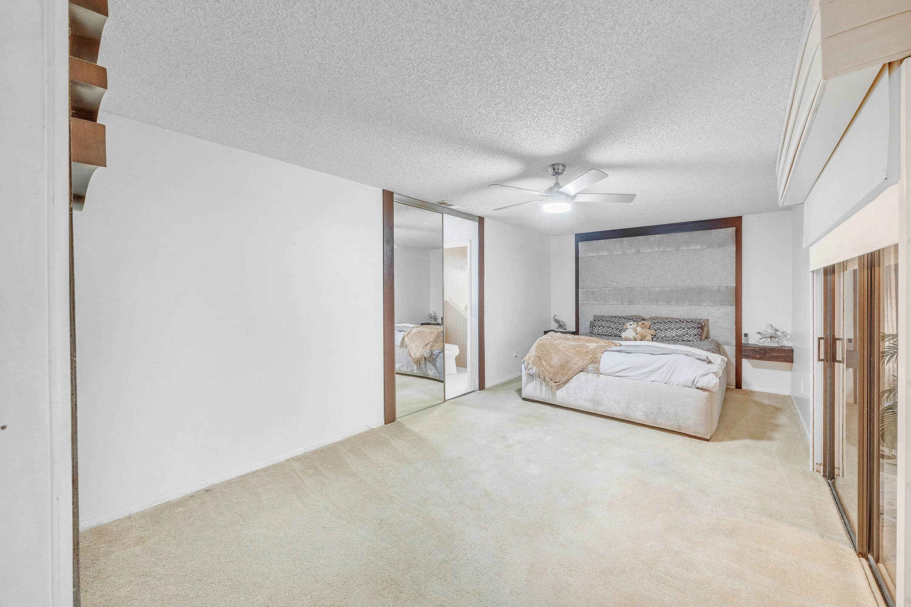 12 Primary Bedroom (1)