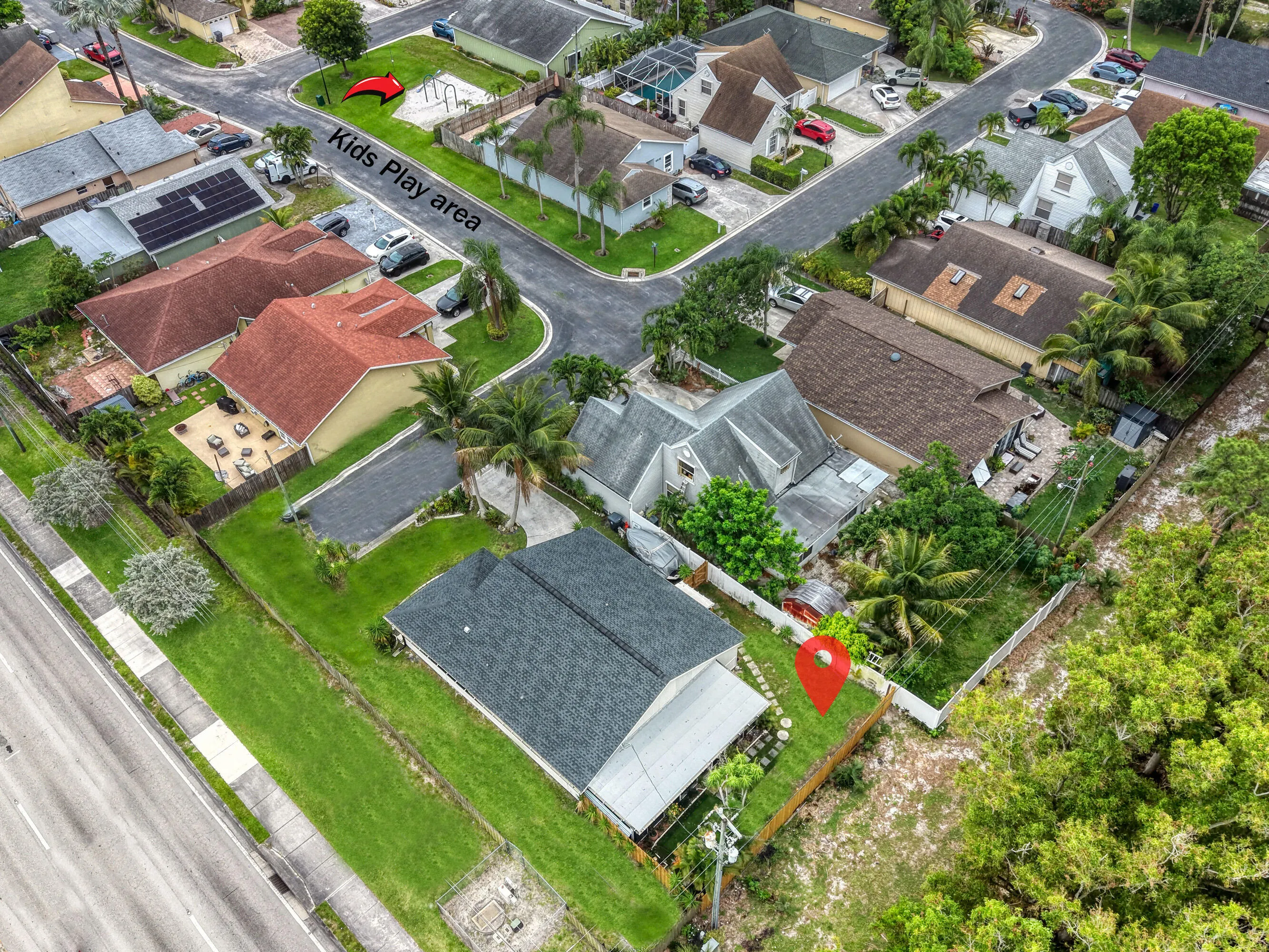 16 Backyard (4)