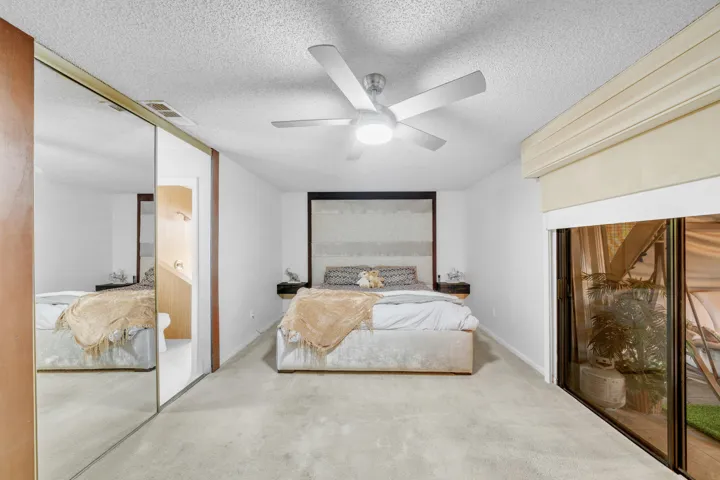 12 Primary Bedroom (2)