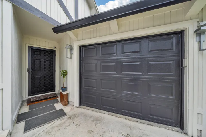 2 Exteriors (6)