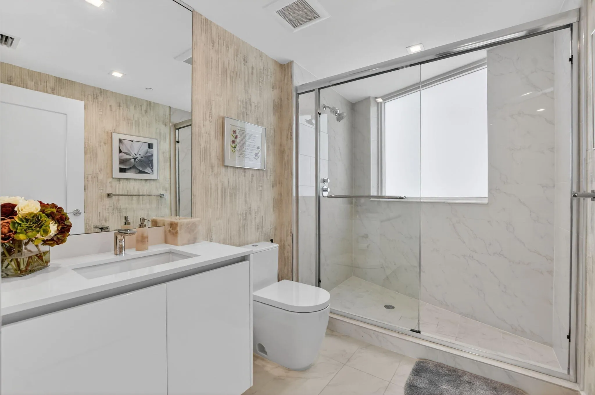 GUEST BATH 3