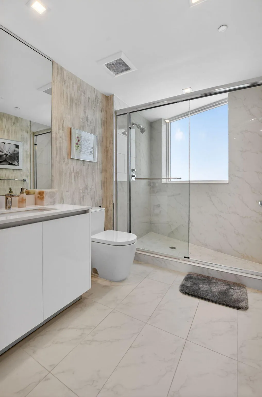 GUEST BATH 3