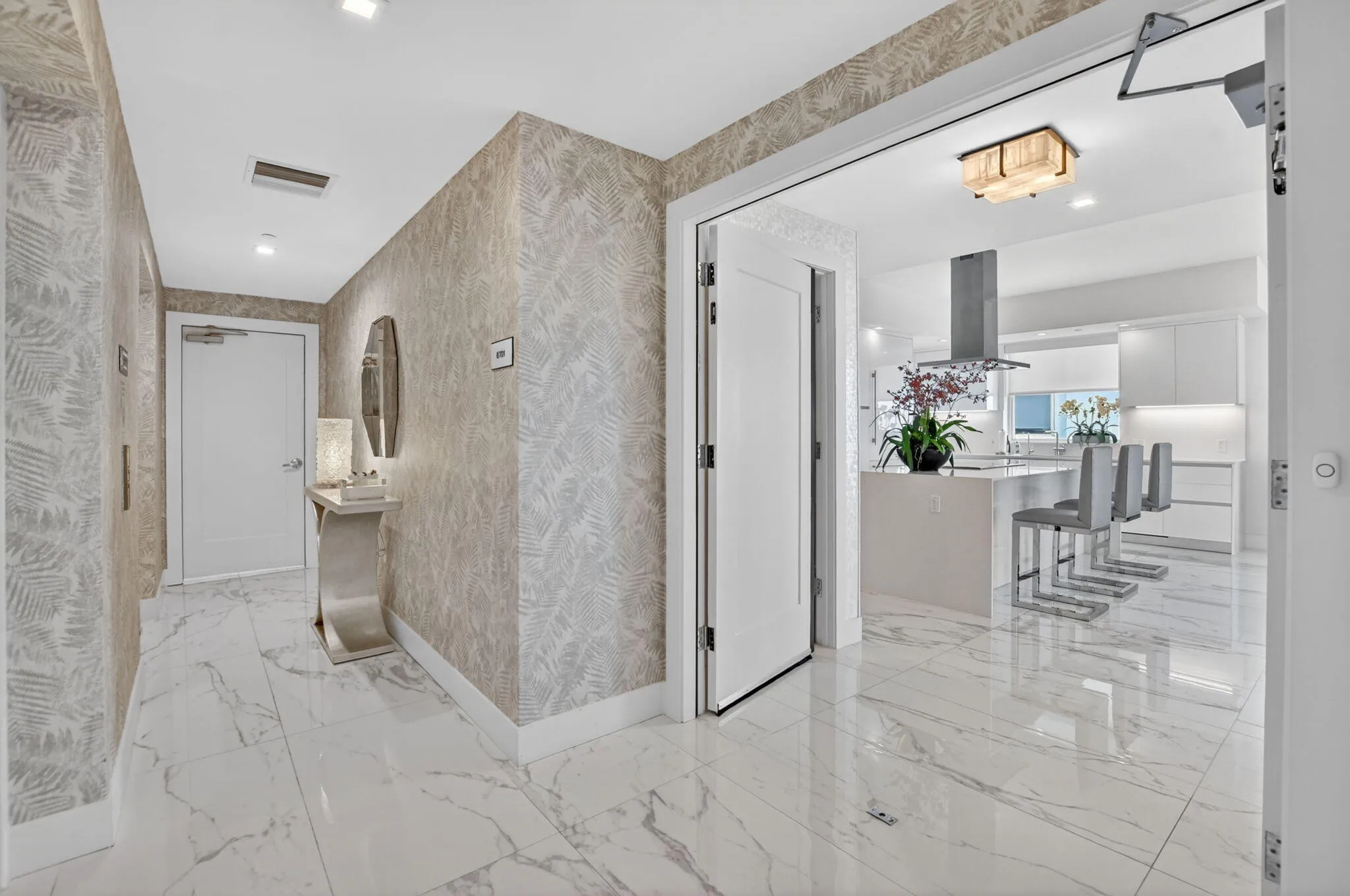 DOUBLE DOOR ENTRANCE