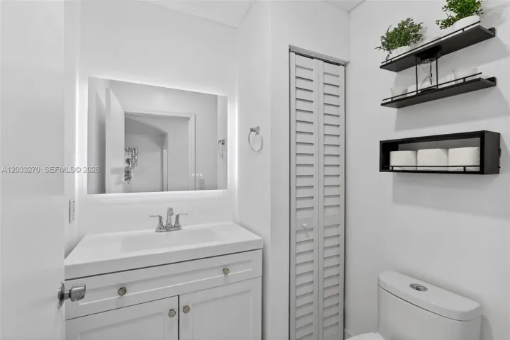 Bathroom downstairs