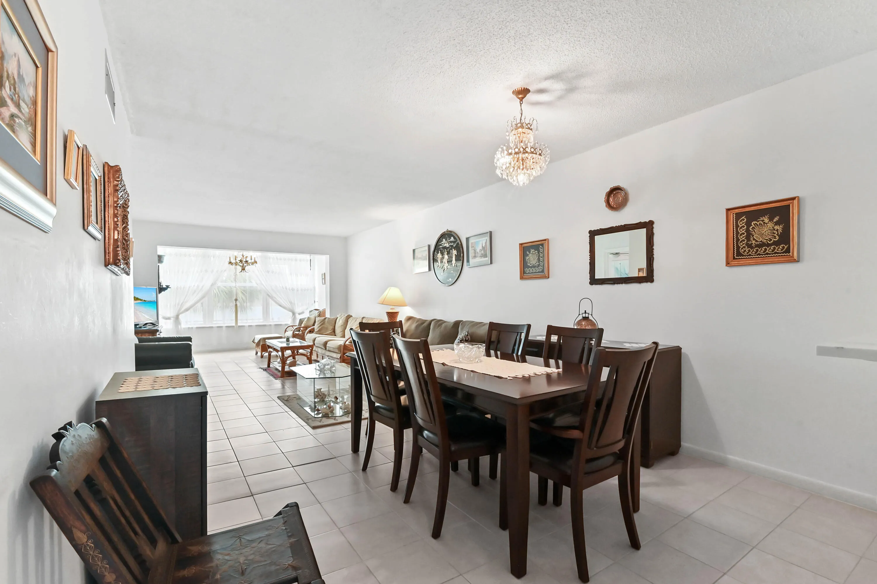 09 Dining area 01