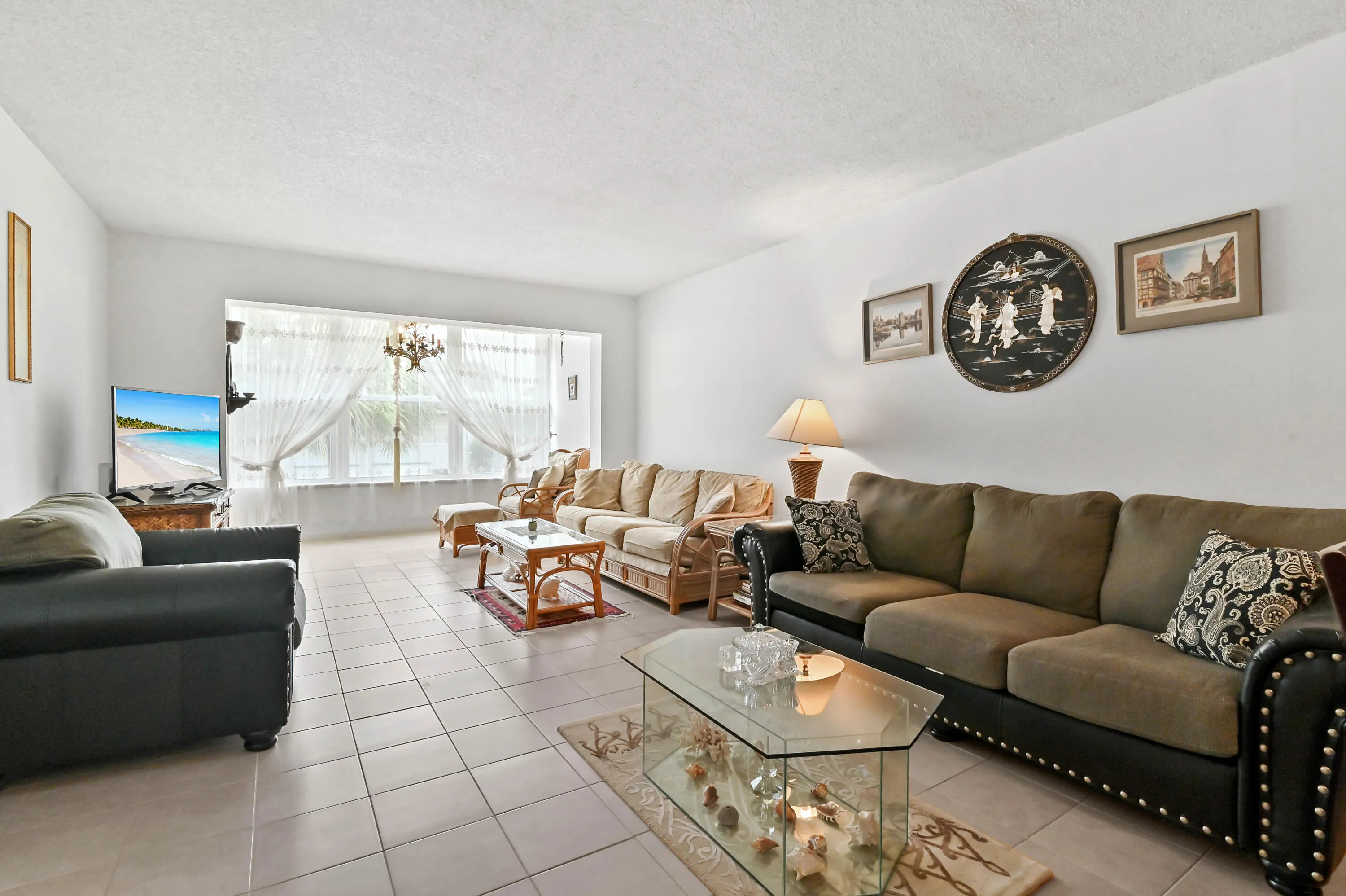 11 Living room 01