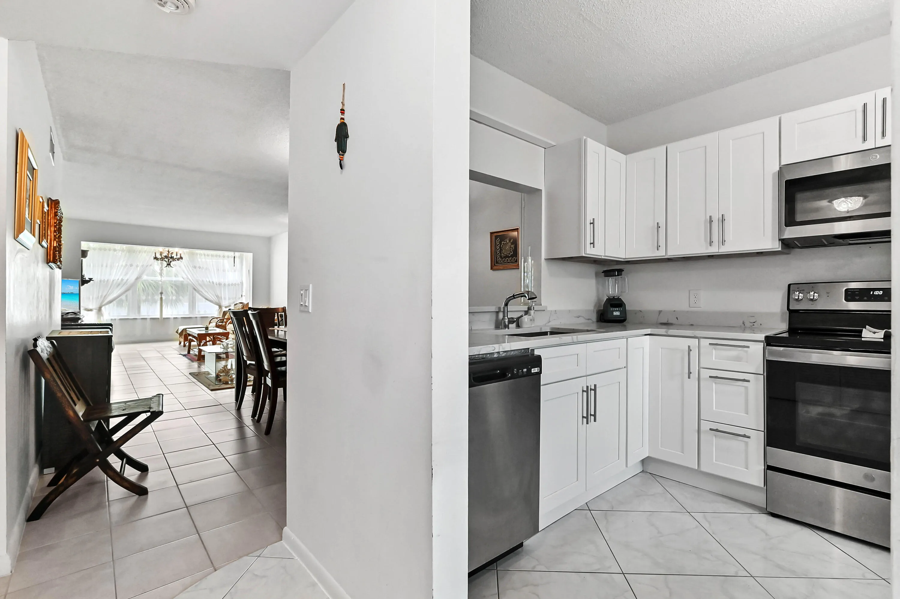 05 Kitchen 01