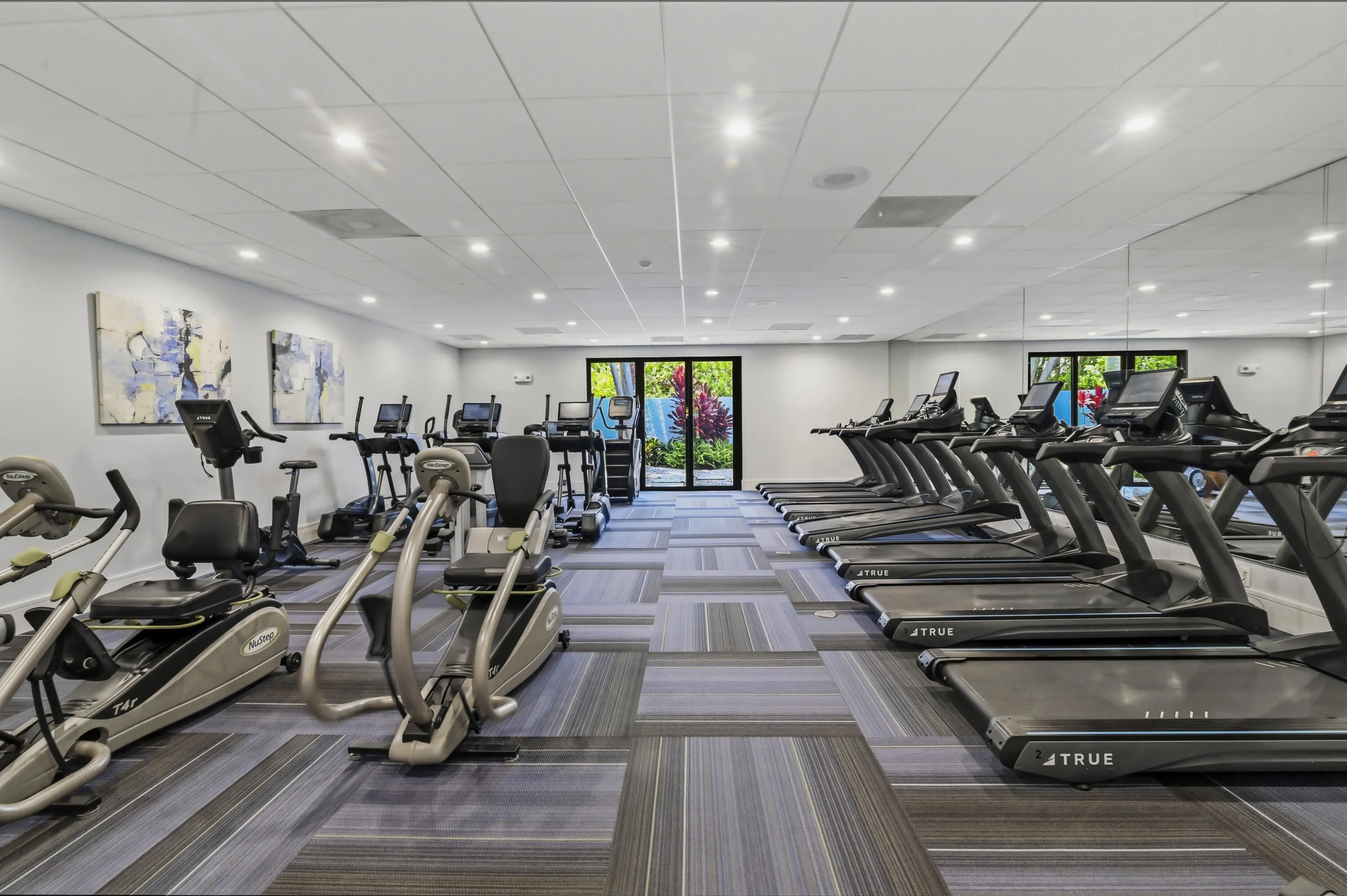 38 Gym room 04