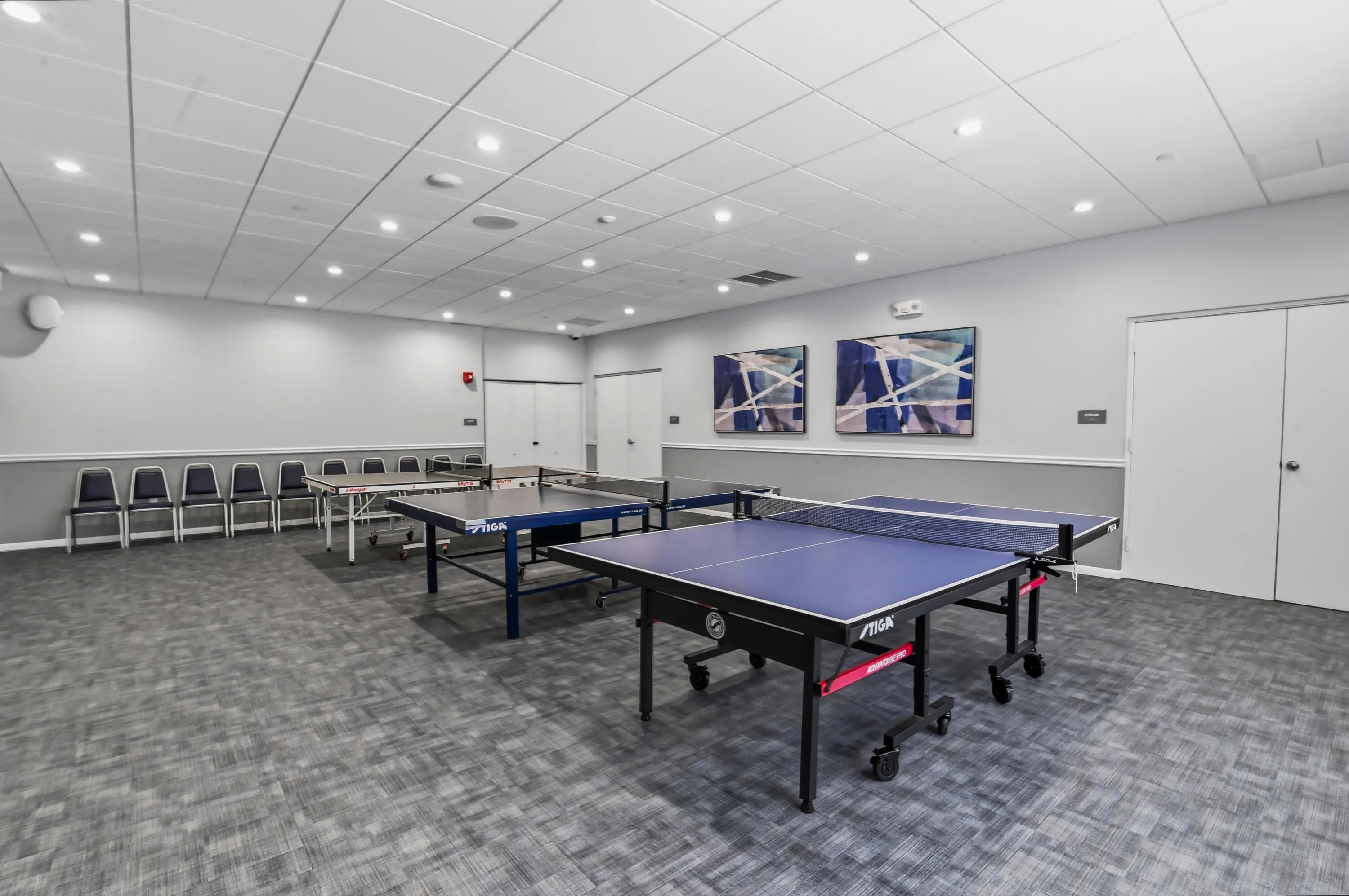 27 Game room 01