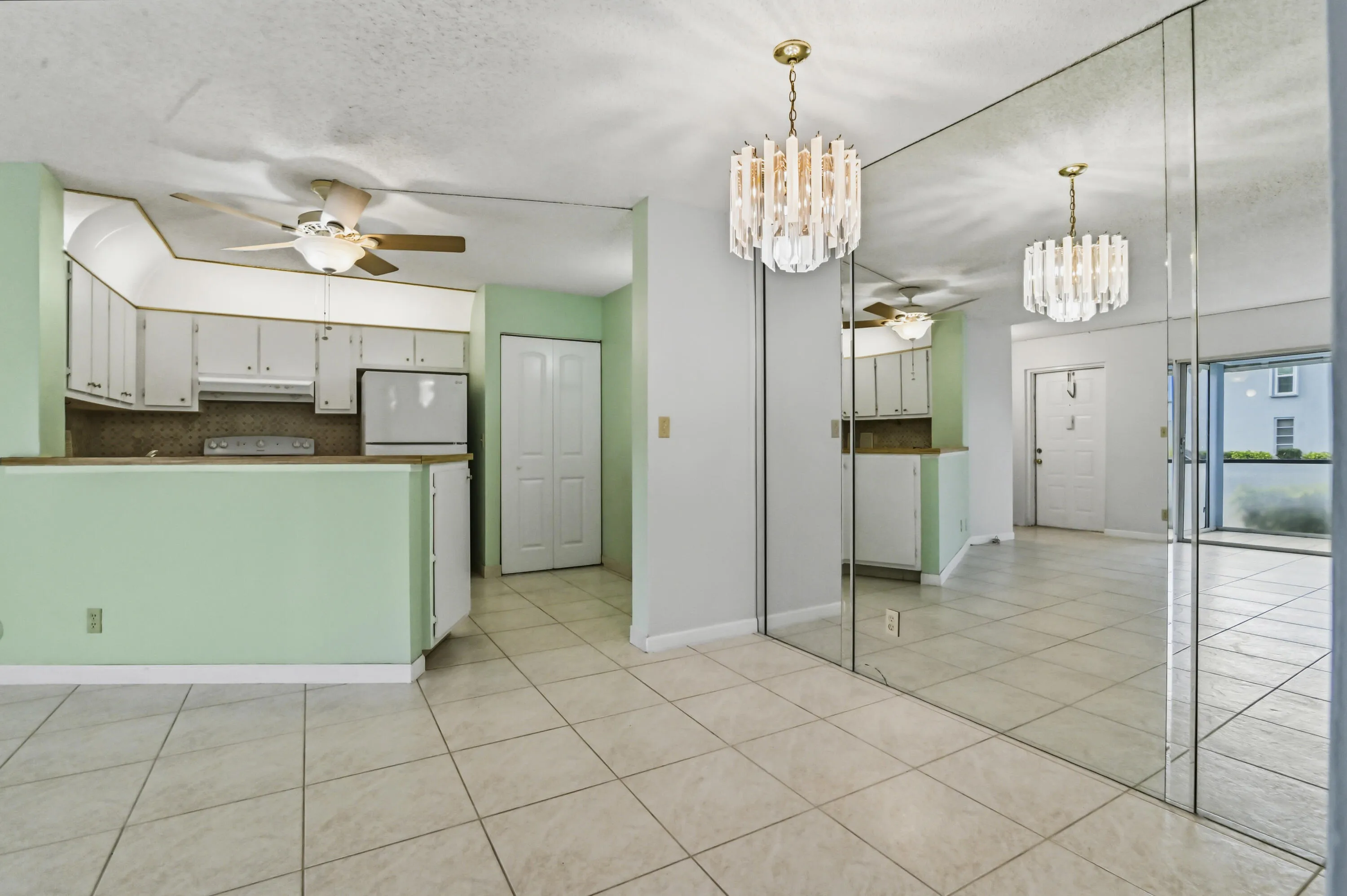 06 Kitchen 01