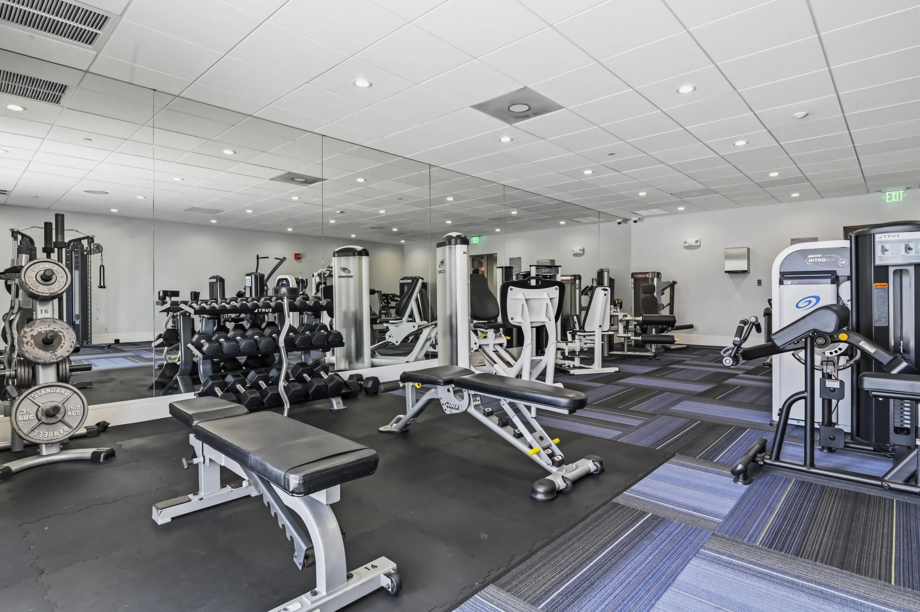 37 Gym room 03