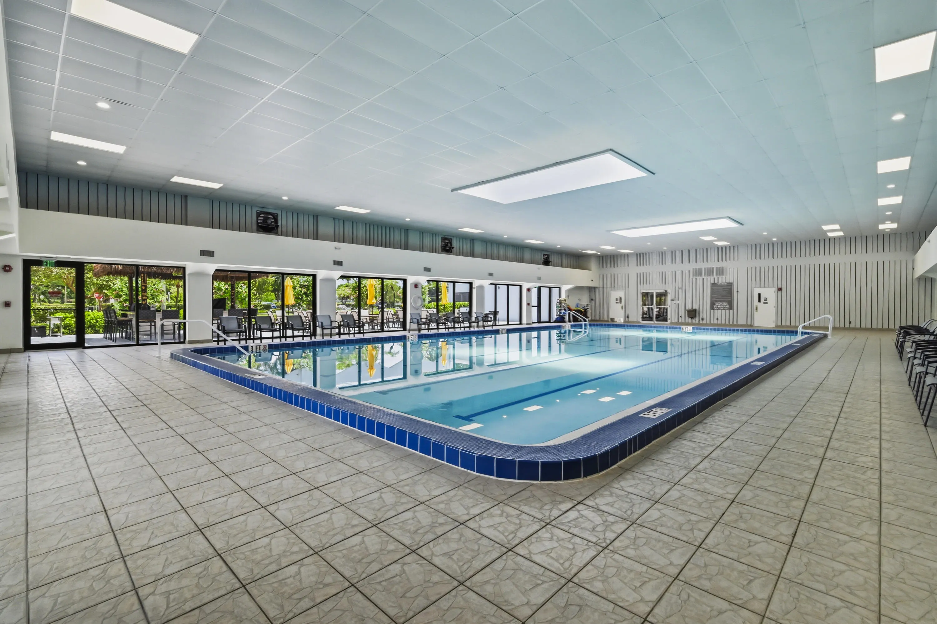 41 Pool 02