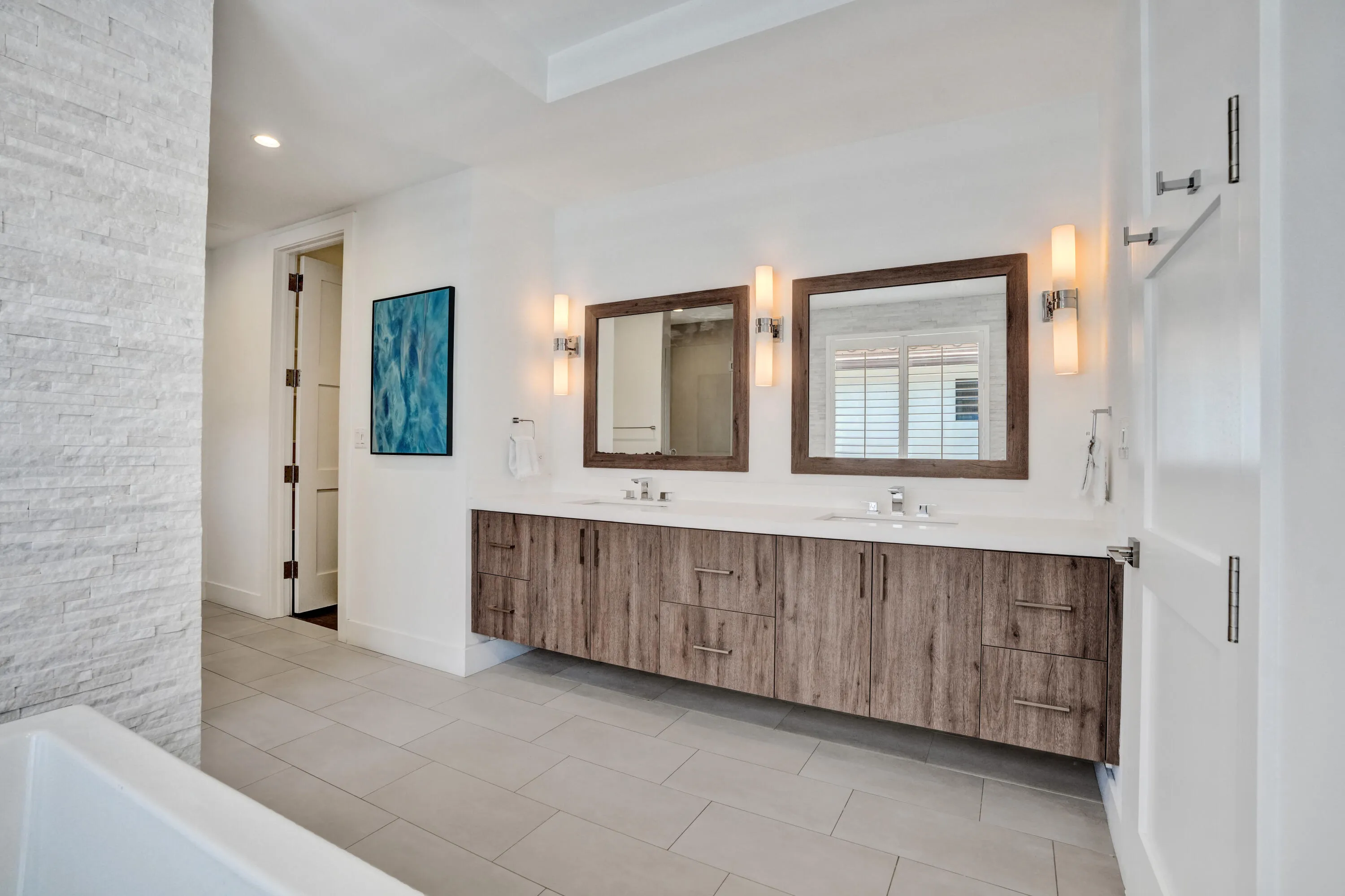 Primary suite dual sink vanity.