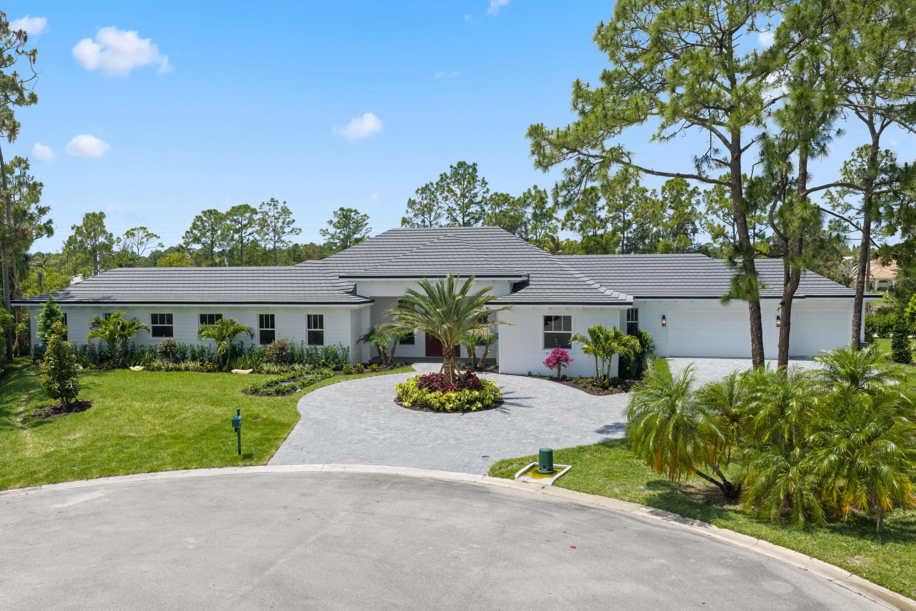 11899 Sanbourn Court - 3.jpg-FULL