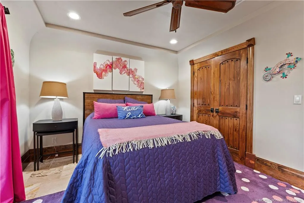Property photo 37