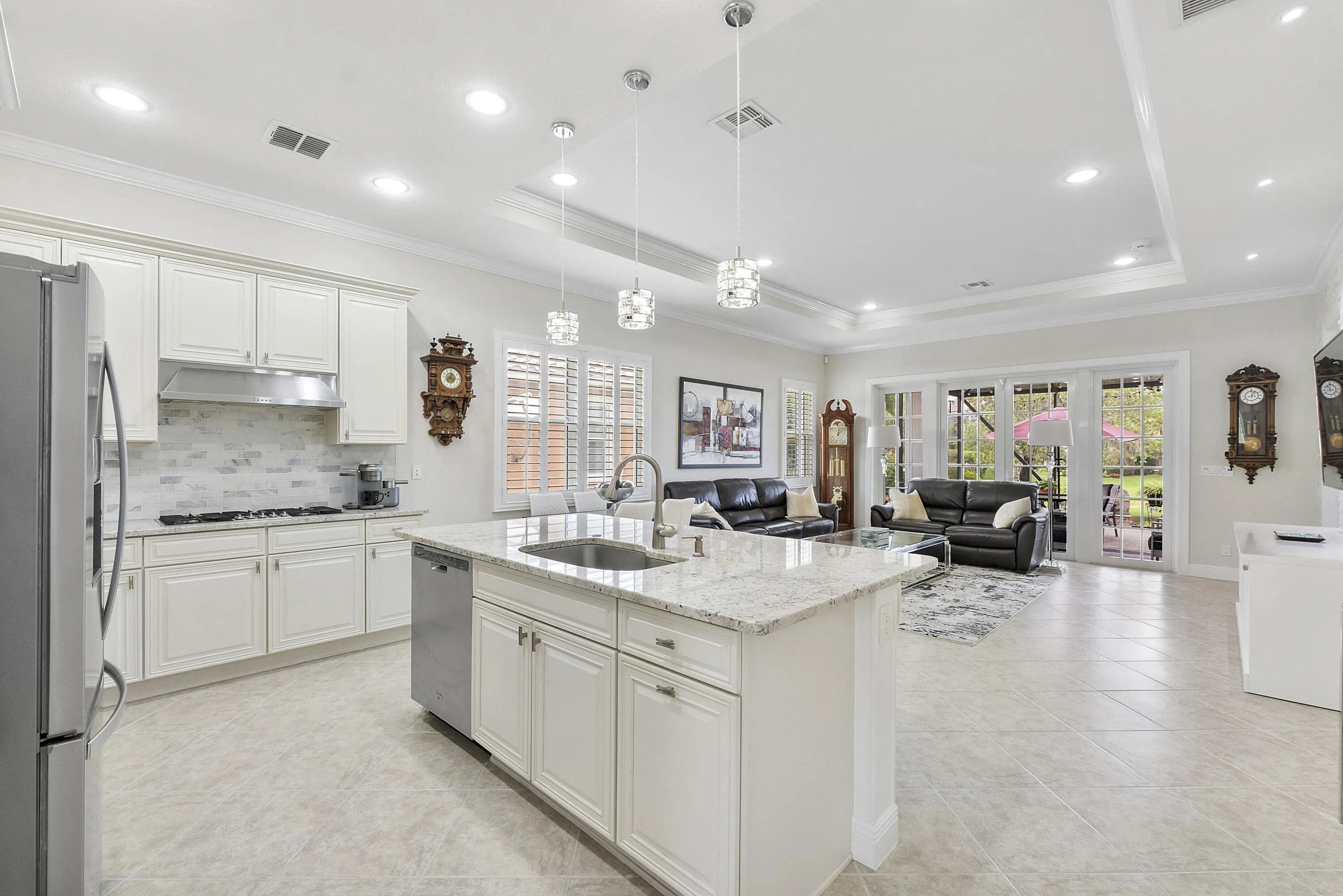 8240 Nw 120th Way_012