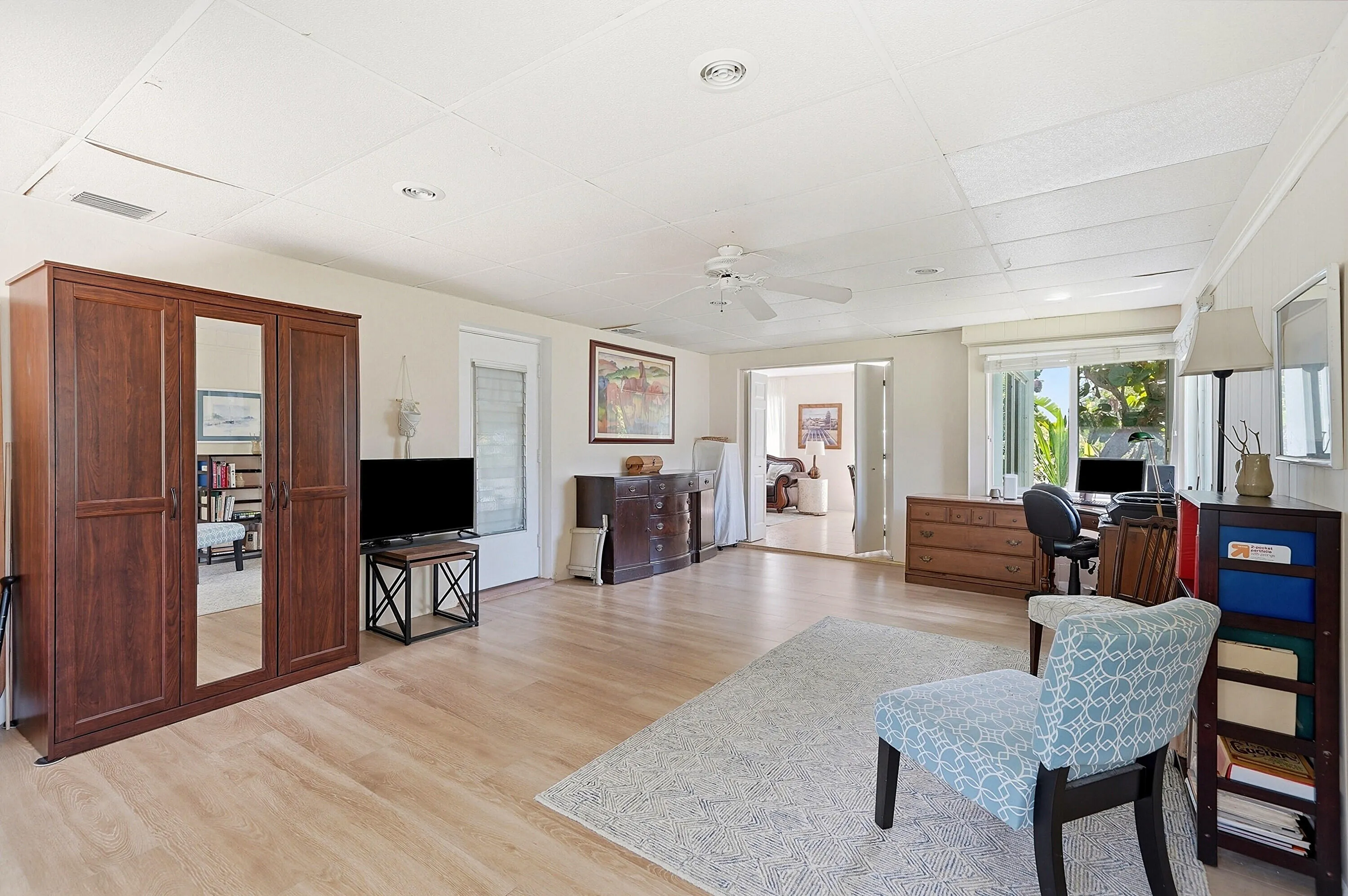 07_family room
