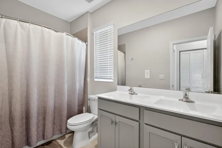 2nd Floor Bathroom