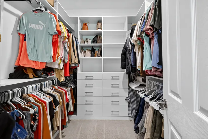 Master Walk In Closet