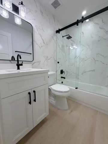2ND BEDROOM BATHROOM
