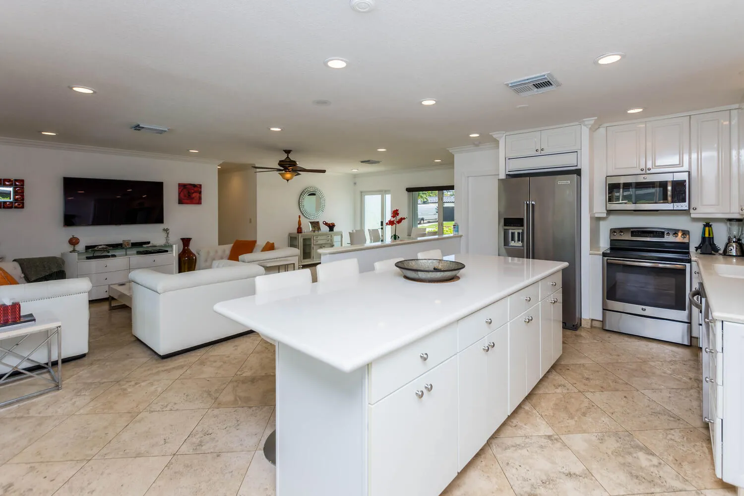 817 NE 71st St Boca Raton FL-large-018-0