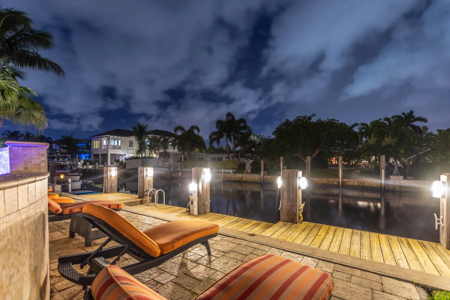 817 NE 71st St Boca Raton FL-large-080-0