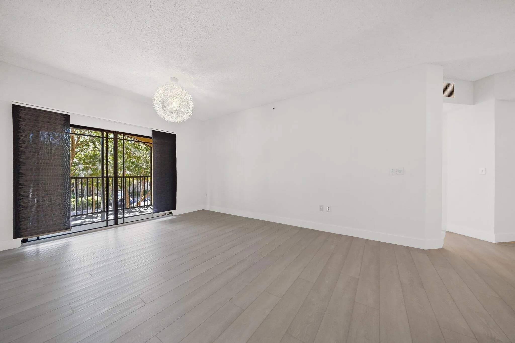 007-3020AlcazarPl202-PalmBeachGardens-FL
