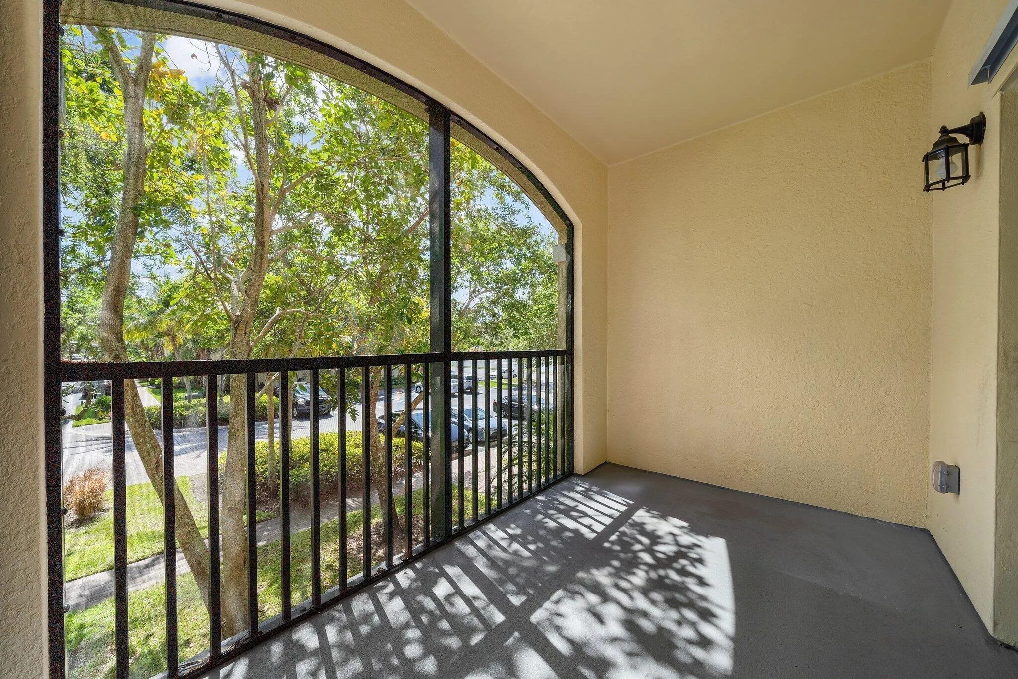 011-3020AlcazarPl202-PalmBeachGardens-FL
