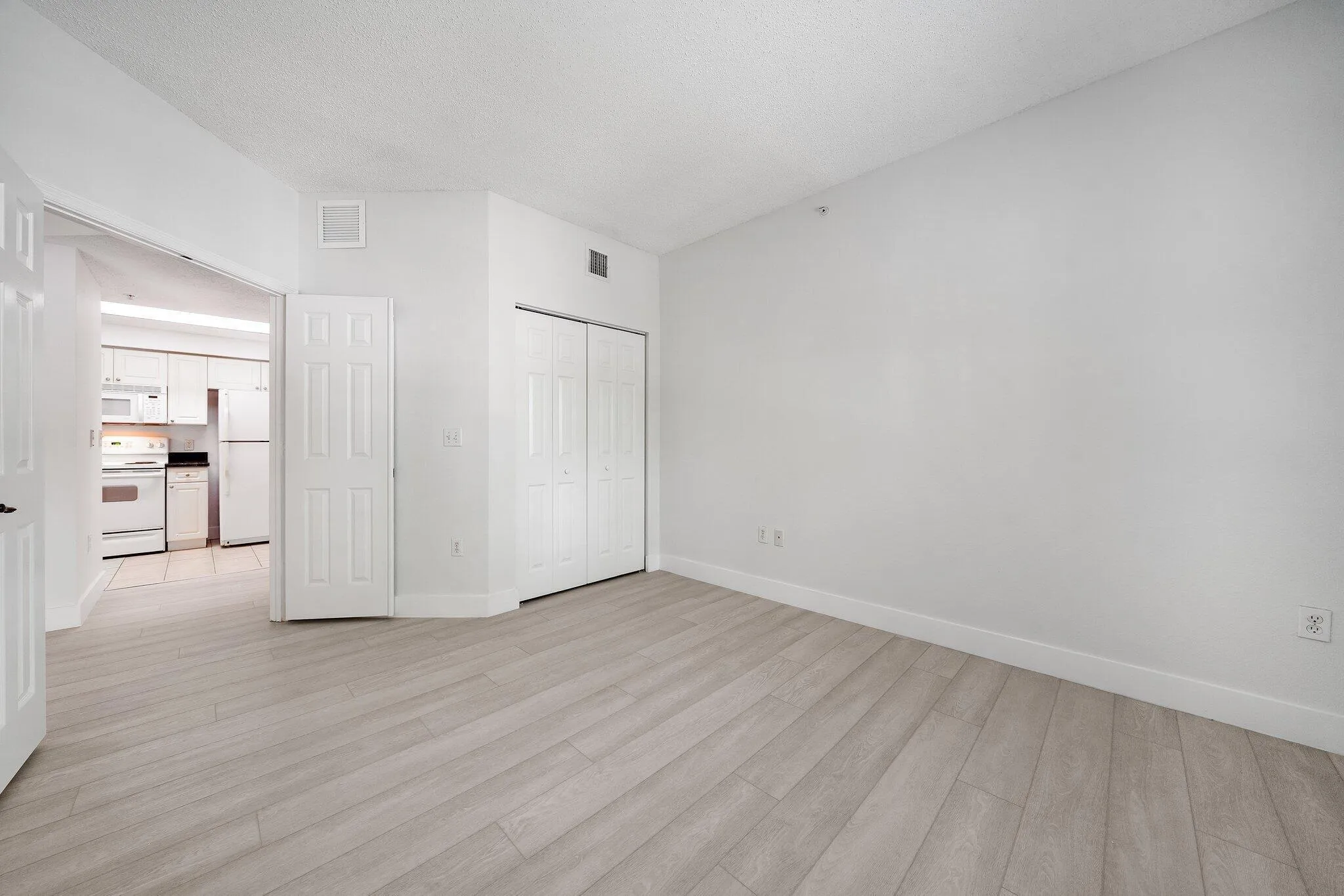 017-3020AlcazarPl202-PalmBeachGardens-FL