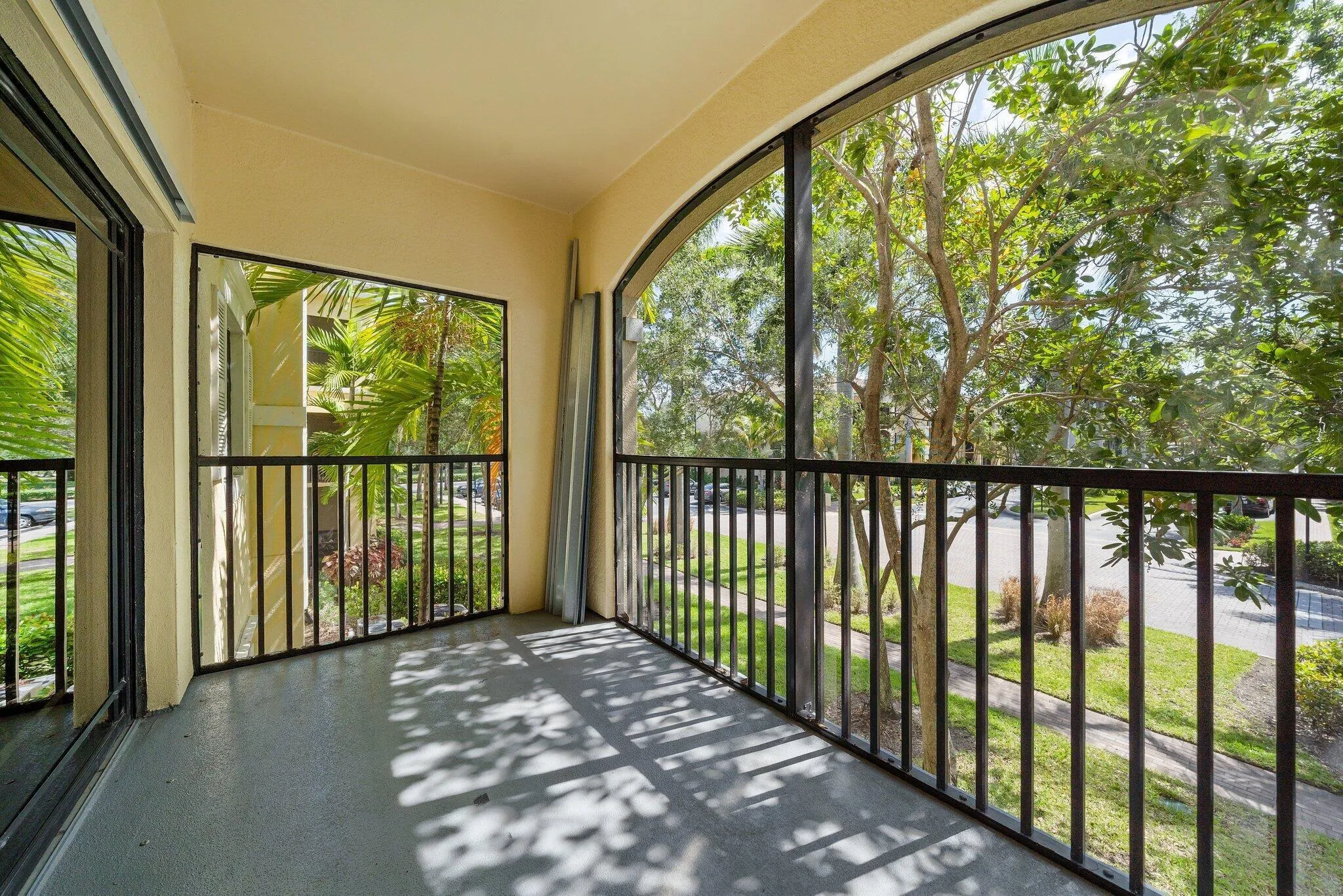 010-3020AlcazarPl202-PalmBeachGardens-FL