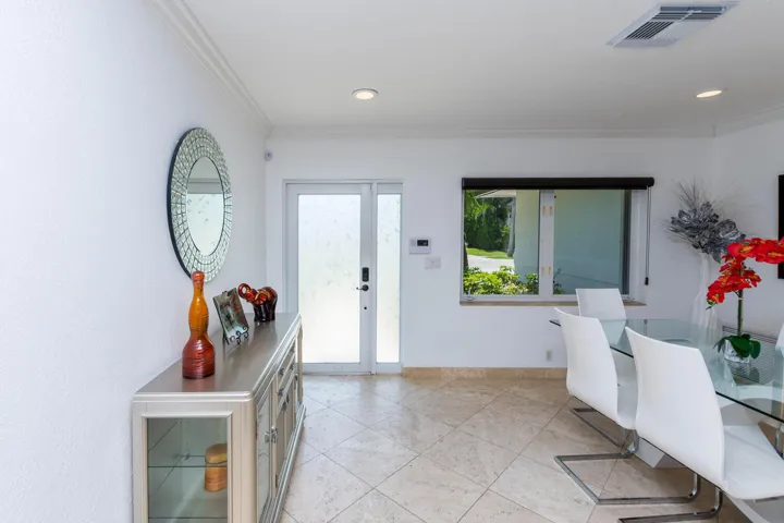 817 NE 71st St Boca Raton FL-large-009-0