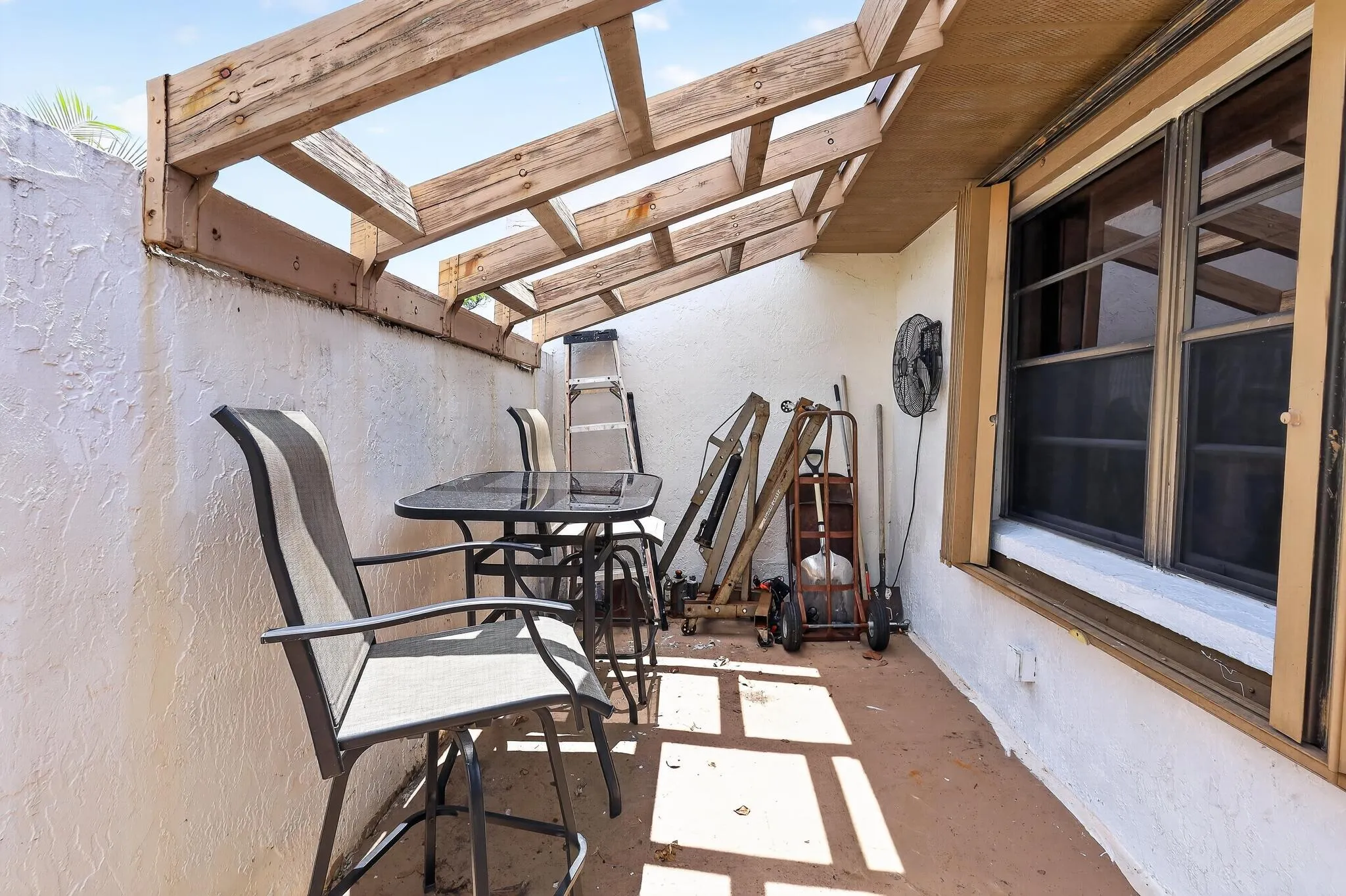 02_6126_Fairfield_Cir-Exterior-9227