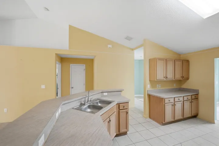 18-web-or-mls-1692-sw-lofgren-ave