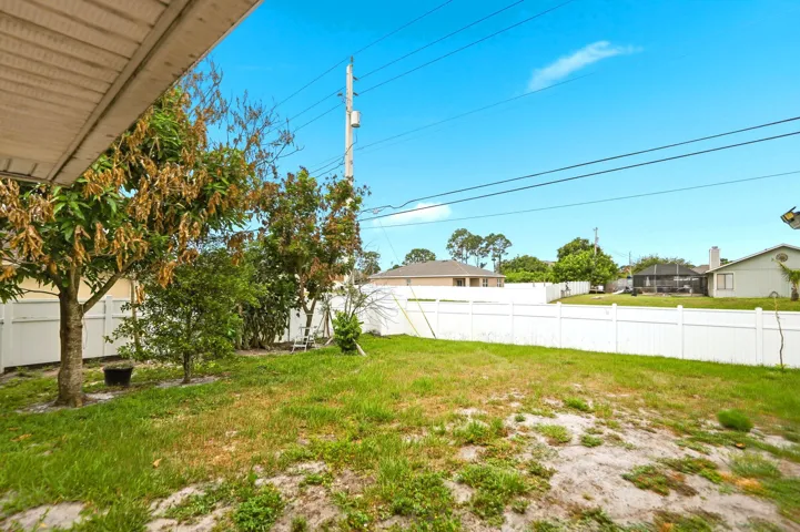 55-web-or-mls-1692-sw-lofgren-ave
