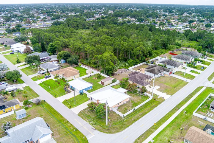 66-web-or-mls-1692-sw-lofgren-ave