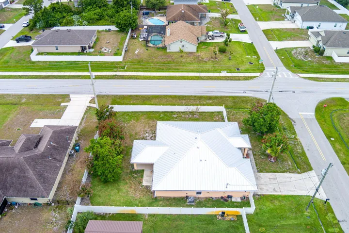 71-web-or-mls-1692-sw-lofgren-ave