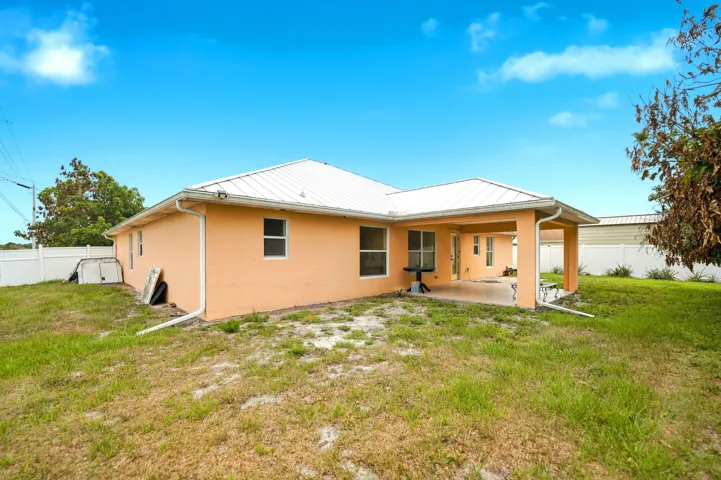 61-web-or-mls-1692-sw-lofgren-ave