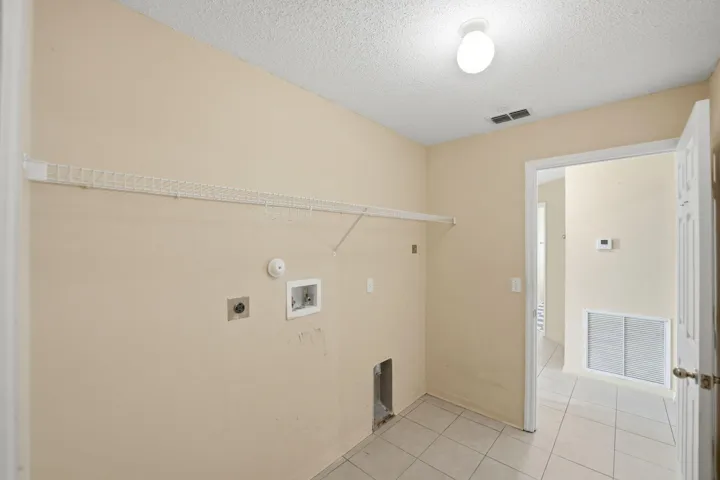 34-web-or-mls-1692-sw-lofgren-ave