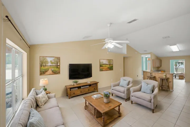 46-web-or-mls-1692-sw-lofgren-ave