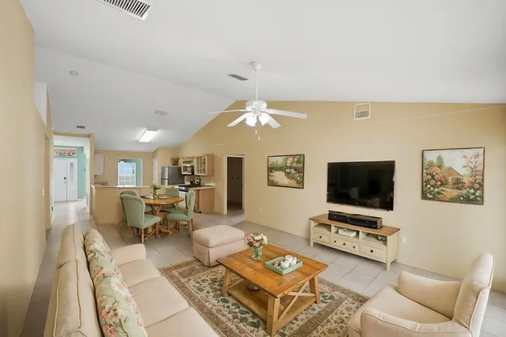 48-web-or-mls-1692-sw-lofgren-ave