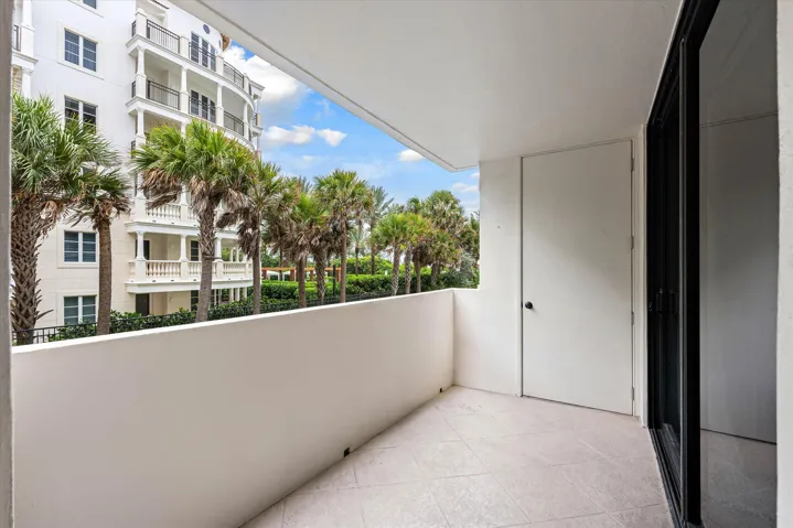 13-145 S Ocean Ave #208, Palm Beach Shor