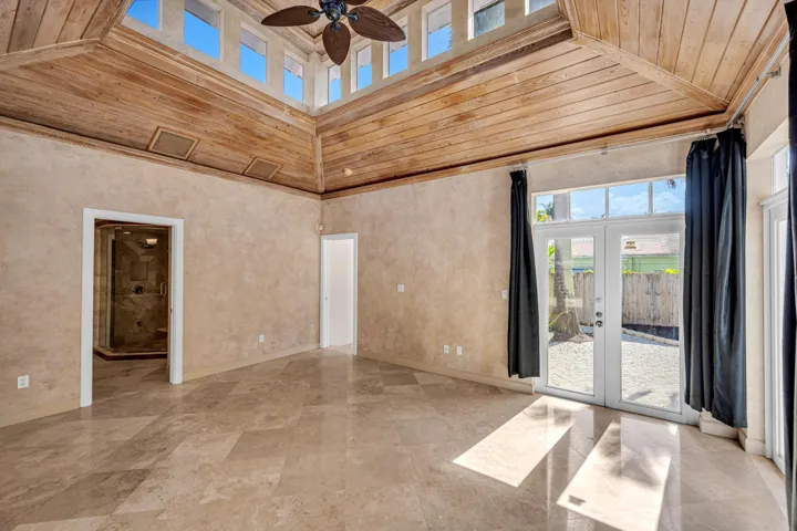 1413 NE 4TH CT-37