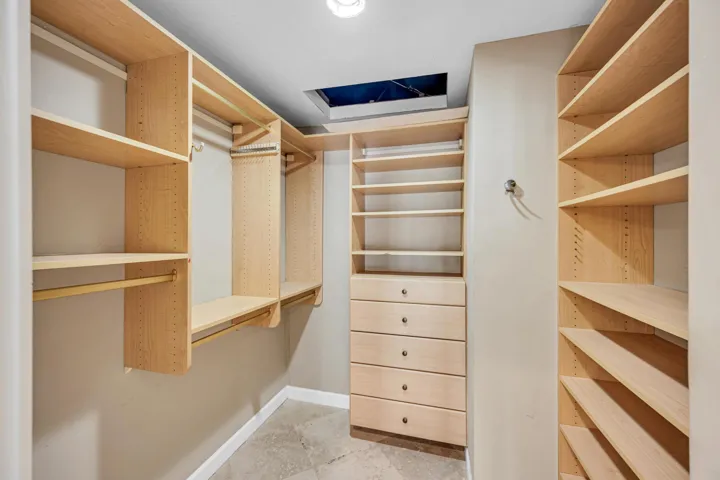 1413 NE 4TH CT-40