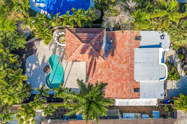 1413 NE 4TH CT-58